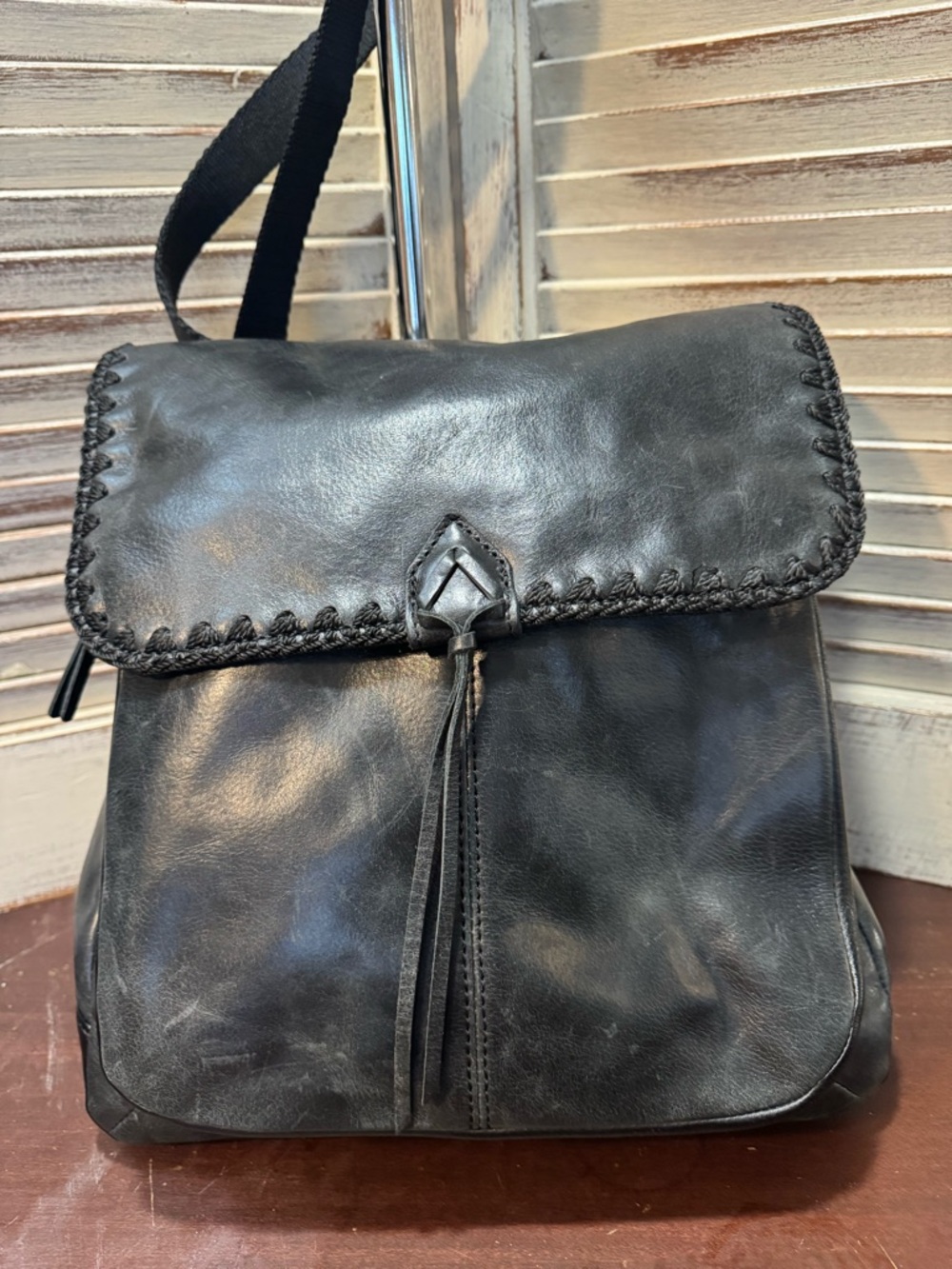 The Sak Ventura Black Leather Convertible Backpack Crossbody Like New